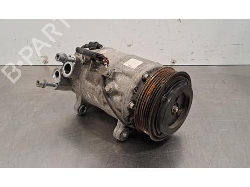 Used AC compressor AC compressor BMW X1 (F48) sDrive 18 i (136 hp) 33612652 33612652
