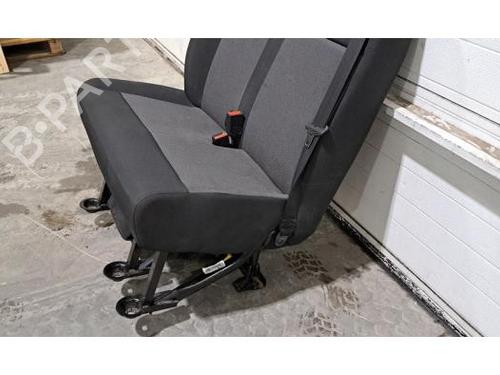 Right front seat PEUGEOT EXPERT Van (V_) 2.0 BlueHDi 145 | BP31347290C16 