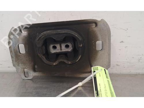 Used Engine mount PEUGEOT EXPERT Van (V_) 2.0 BlueHDi 180 (177 hp) 29844646