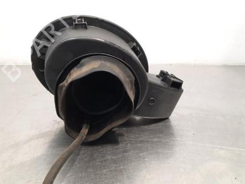 Used Fuel flap FORD FIESTA VII (HJ, HF) 1.5 TDCi (86 hp) 23586360
