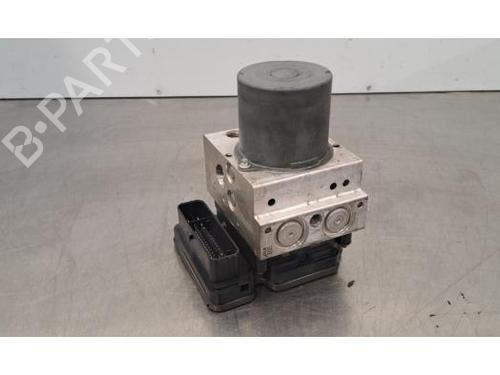 Used ABS pump LAND ROVER RANGE ROVER SPORT II (L494) 5.0 SCV8 4x4 (575 hp) 30381596