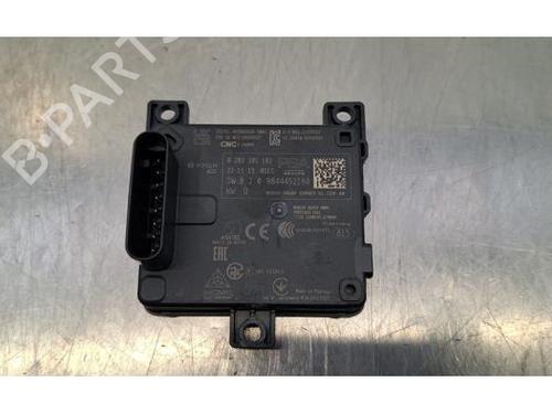 Used Electronic module PEUGEOT 308 III (FB_, FH_, FP_, F3_, FM_) PureTech 130 (FPHNSL, FPHNST) (131 hp) 31705415