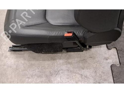 Right front seat LAND ROVER DEFENDER Van (L663) 3.0 D250 MHEV 4x4 | BP39500551C16 - Image 6