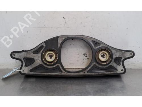Tverrbjelke Tverrbjelke MERCEDES-BENZ C-CLASS (W206) C 300 e (206.054) (313 hp) 35997638 35997638
