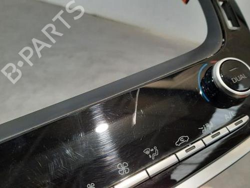 Used Climate control TOYOTA COROLLA Estate (_E21_) 1.8 Hybrid (ZWE211W) (122 hp) 20078900