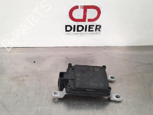 Elektronisk modul RENAULT CLIO V (B7_) 1.3 TCe 130 (B7MF) (131 hp) 10888022