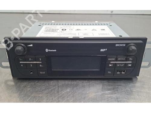 Autoradio für Autoradio RENAULT TRAFIC III Van (FG_) 2.0 dCi 145 (FGML) (145 hp) 36769768 36769768