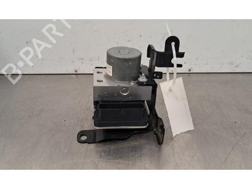 Used ABS pump PEUGEOT 308 III (FB_, FH_, FP_, F3_, FM_) e-308 (FMZKWZ) (156 hp) 30651358