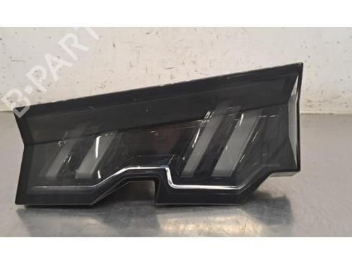 Used Right taillight Right taillight PEUGEOT 3008 III (KA_, KB_, KC_) Hybrid 136 (KAHPYE) (136 hp) 34426096 34426096