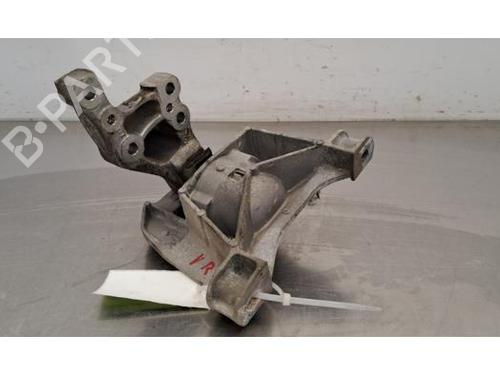 Used Engine mount PEUGEOT EXPERT Van (V_) 2.0 BlueHDi 120 (122 hp) 29962604