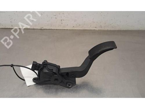 pedal-byd-e6-2010-33927651 main image