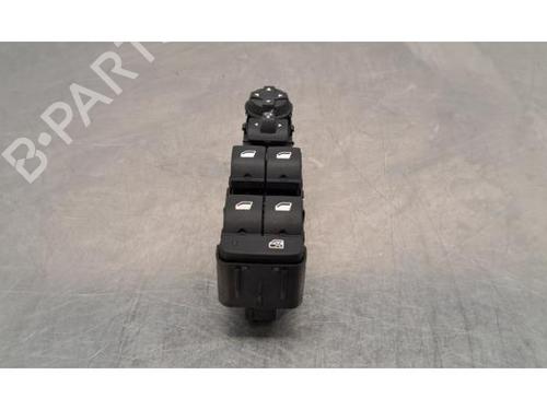 Used Switch PEUGEOT 208 II (UB_, UP_, UW_, UJ_) e-208 (136 hp) 29879611