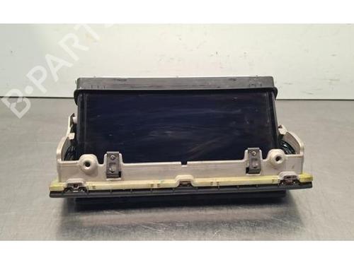 Afficheur AUDI A3 Limousine (8VS, 8VM) 1.6 TDI (115 hp) 31691984