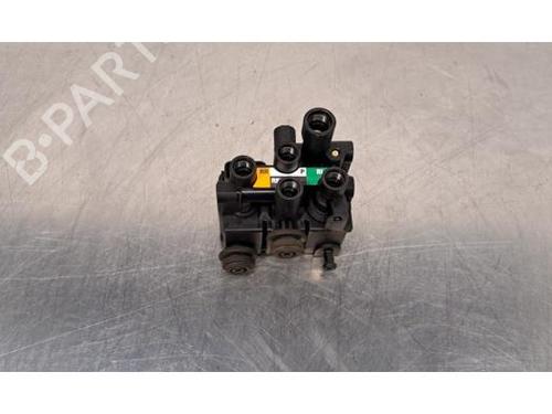 Electronic module LAND ROVER RANGE ROVER SPORT II (L494) 3.0 SDV6 4x4 | BP30500993M83