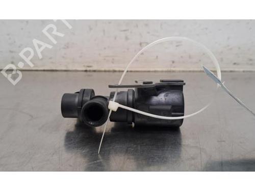 other-audi-q4-e-tron-suv-f4b-2020-35777895 main image