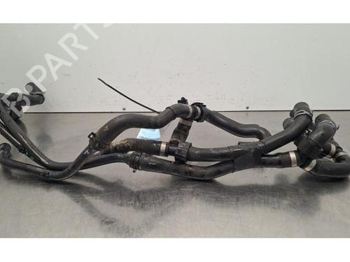 pipe-vw-id4-e21-2020-33859269 main image