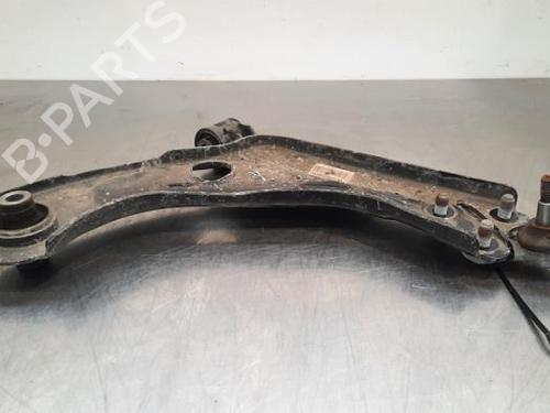 Used Right front suspension arm PEUGEOT 308 SW III (FC_, FJ_, FR_, F4_, FN_) PureTech 130 (FRHNSL, FRHNST) (131 hp) 23601032