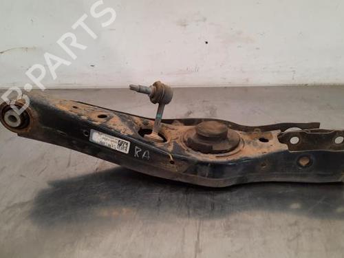 Used Right rear suspension arm HYUNDAI TUCSON (TL, TLE) 1.7 CRDi (116 hp) 23596793