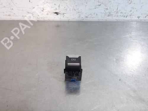 Used Switch PEUGEOT 3008 II SUV (MC_, MR_, MJ_, M4_) 1.2 THP/ PureTech 130 (MRHNSM, MRHNSU, MRHNSJ, MRHNYW,... (131 hp) 23637969