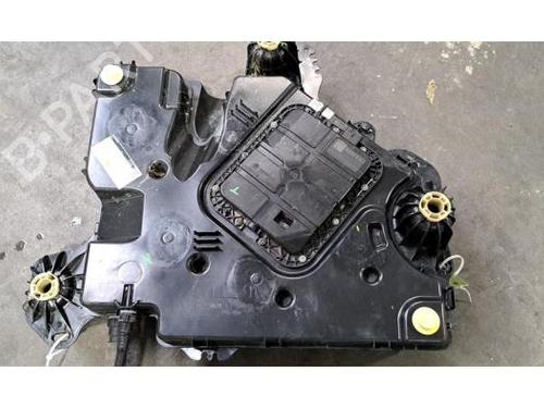 AdBlue tank PEUGEOT EXPERT Van (V_) 2.0 BlueHDi 180 | BP29844626M85