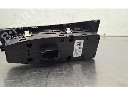 Switch BMW 1 (F40) 116 i | BP40285049I30 - Image 2