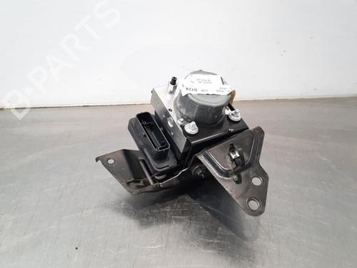 ABS Bremseaggregat RENAULT KADJAR (HA_, HL_) 1.3 TCe 140 (HLNB, HLN1) (140 hp) 10901247