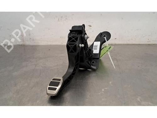 Used Clutch pedal PEUGEOT 208 II (UB_, UP_, UW_, UJ_) 1.5 BlueHDI 100 (102 hp) 24419140