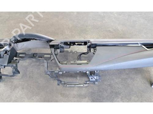 Tableau de bord TOYOTA COROLLA Estate (_E21_) 1.8 Hybrid (ZWE211) (122 hp) 28089404
