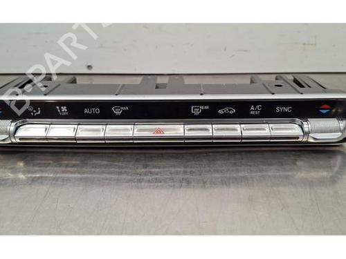 Used Climate control MERCEDES-BENZ CLA Shooting Brake (X118) CLA 180 d (118.603) (116 hp) 31633824