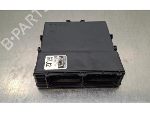 Used Electronic module Electronic module TOYOTA COROLLA Hatchback (_E21_, _EA1_, _EH1_) 1.8 Hybrid (ZWE211, ZWE219) (122 hp) 31692074 31692074