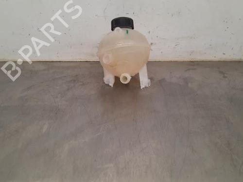 Used Expansion tank PEUGEOT 5008 II (MC_, MJ_, MR_, M4_) 1.2 THP (MRHNYH, MRHNYW, MRHNSJ, MRHNSU, MRHNSM) (131 hp) 23591930