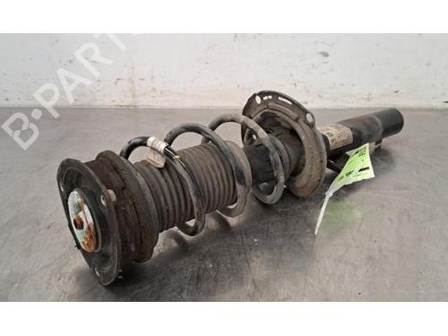 Venstre fortil støddæmper VW POLO VI (AW1, BZ1, AE1) 1.0 TSI (95 hp) 24624744
