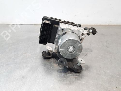 Used ABS pump VOLVO V60 II (225) D4 (190 hp) 11232389