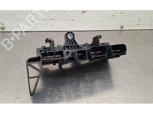 Fuse box RENAULT TRAFIC III Van (FG_) 1.6 dCi 125 (FGMH) | BP39418221E1 - Image 2