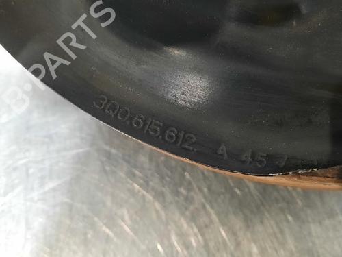 Right rear steering knuckle VW PASSAT B8 (3G2, CB2) 2.0 TDI | BP10884953M28 