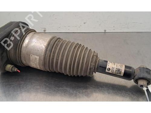 Used Left rear shock absorber Left rear shock absorber BMW 5 Touring (G31) 520 E PLUG-IN-HYBRID (204 hp) 35970001 35970001