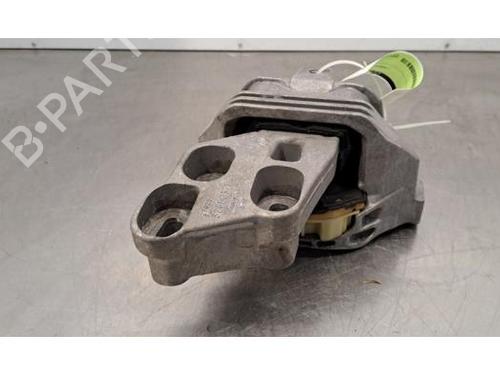 Used Engine mount MERCEDES-BENZ CLA Shooting Brake (X117) CLA 180 d (117.912) (109 hp) 30365436