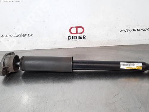 Used Right rear shock absorber Right rear shock absorber MERCEDES-BENZ C-CLASS Convertible (A205) C 220 d (205.404) (170 hp) 10883843 10883843