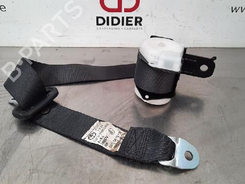Used Rear left belt tensioner TOYOTA AURIS (_E18_) 1.8 Hybrid (ZWE186_, ZWE186R) (136 hp) 10873612