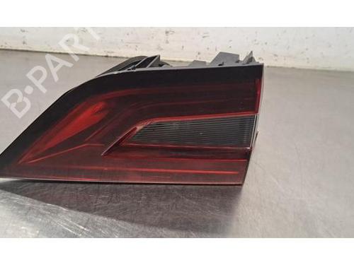 Used Left taillight NISSAN JUKE (F16_) 1.0 (114 hp) 33132191