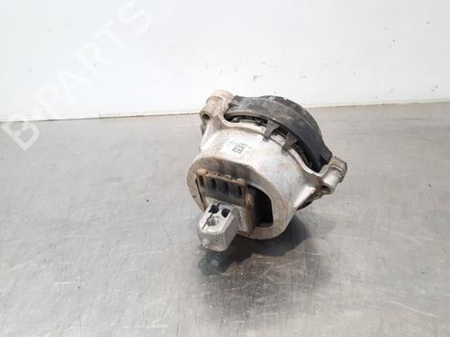 Used Engine mount BMW X3 (G01, F97, G08) xDrive 20 d (190 hp) 15788426