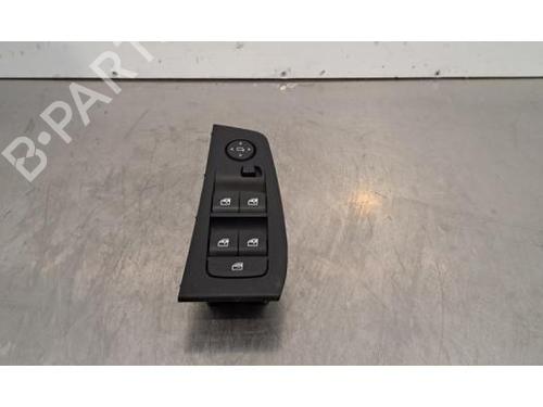 Commutateur BMW 1 (F40) 118 i (140 hp) 32376628