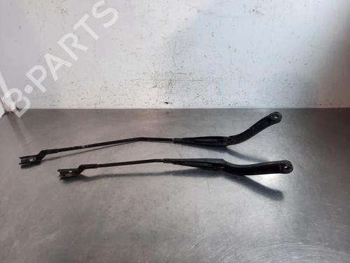 Front windshield wiper arm RENAULT TRAFIC III Van (FG_) 2.0 dCi 120 (FGMN) | BP23620541C143 