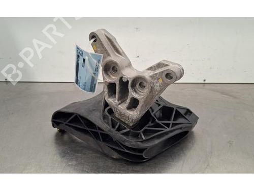 Used Engine mount OPEL ASTRA L (OV5) 1.2 (FPHNPJ) (110 hp) 32660942