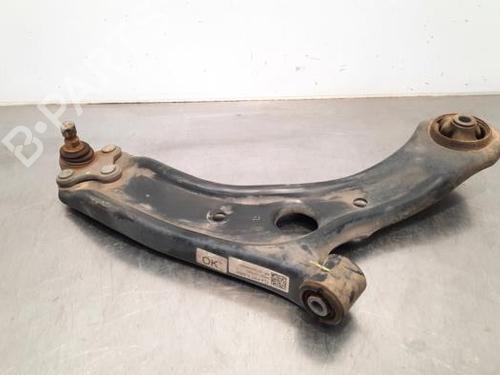 Used Right front suspension arm HYUNDAI TUCSON (TL, TLE) 2.0 CRDi All-wheel Drive (136 hp) 23580590