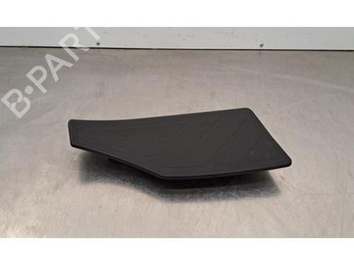 Used Other PEUGEOT 308 III (FB_, FH_, FP_, F3_, FM_) Hybrid 136 (FPHPYC) (136 hp) 31273816