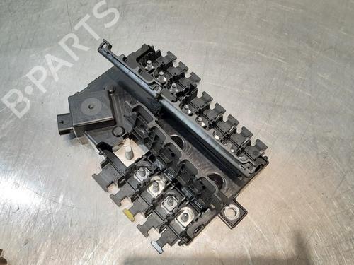 Fuse box MERCEDES-BENZ C-CLASS (W205) C 180 BlueTEC / d (205.036) | BP10895748E1 
