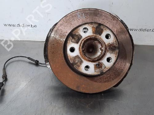 Used Right front steering knuckle BMW 3 (F30, F80) 316 i (136 hp) 10882269