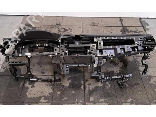 Used Dashboard Dashboard DS DS 7 Crossback (J4_, JR_, JC_) 2.0 BlueHDi 180 (JJEHZR) (177 hp) 35777976 35777976