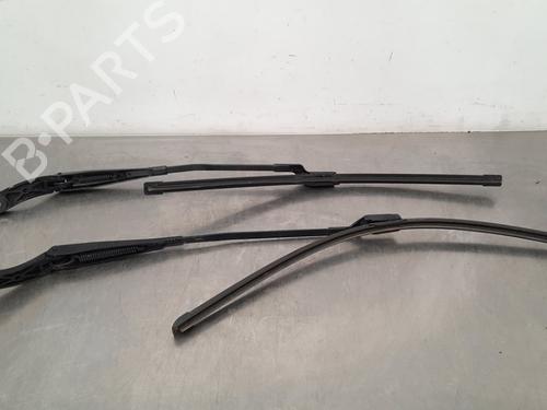 Used Front windshield wiper arm OPEL ASTRA K Sports Tourer (B16) 1.6 CDTi (35) (110 hp) 15792225